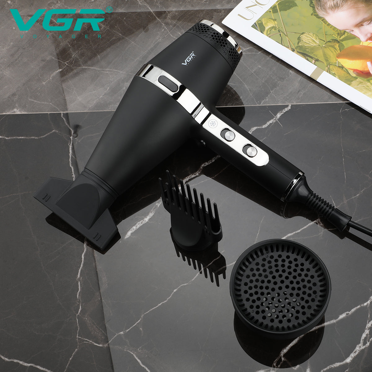 VGR V-451 – Asciugacapelli Professionale 1800-2200W