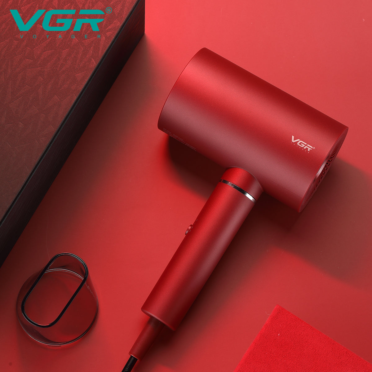 VGR V-431 – Asciugacapelli Professionale 1600-1800W